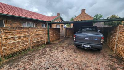 Townhouse For Sale in Doornpoort, Pretoria