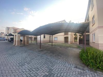 Apartment / Flat For Sale in Queenswood, Pretoria