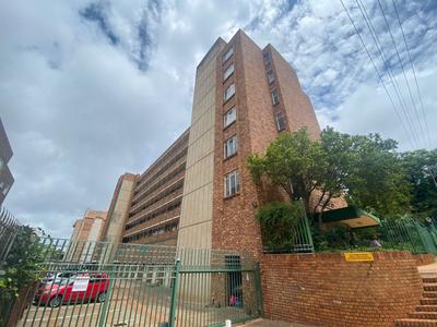 Apartment / Flat For Sale in Wonderboom South, Pretoria
