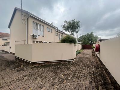 Duplex For Sale in Rietfontein, Pretoria